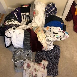 Huge clothing bundle / lot (M)